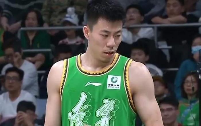 ewc-张镇麟加盟上海细节曝光！辽篮又送走一大王牌，CBA开启金元时代